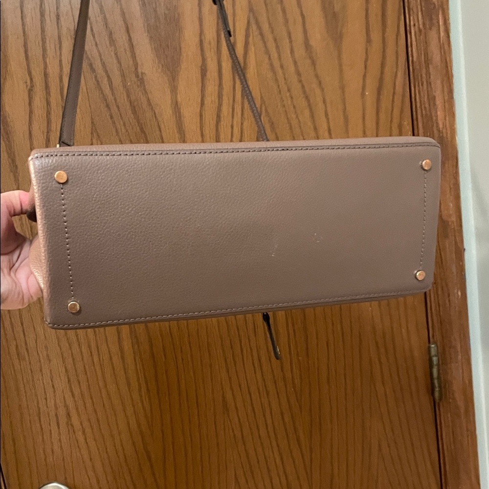 Kate Spade ♠️ UEC Taupe Brown Leather Shoulder crossbody or handbag - Picture 7 of 15
